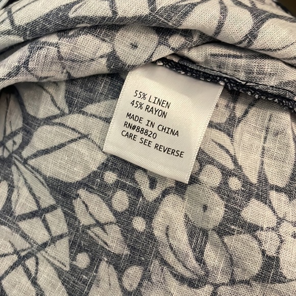 Christian Siriano Cropped Linen Hawaiian‎ Button Down Blue - Picture 6 of 6